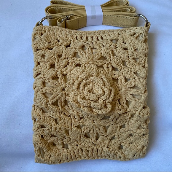 Crochet Cotton Crossbody Bag Fully Lined Pale Yellow Faux Leather Strap NWOT - Picture 2 of 3